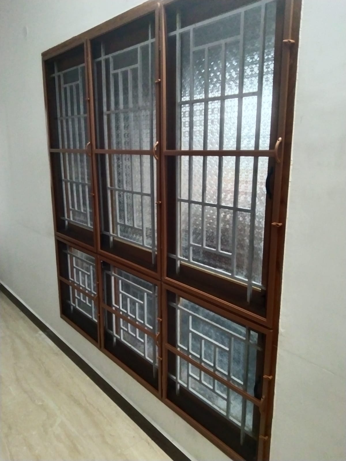 Classic Window Fit Mosquito Net Image 2