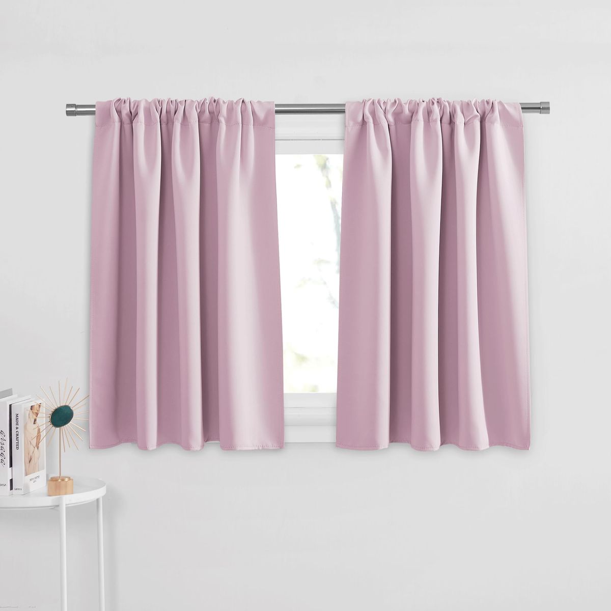 Window Curtains Image 1